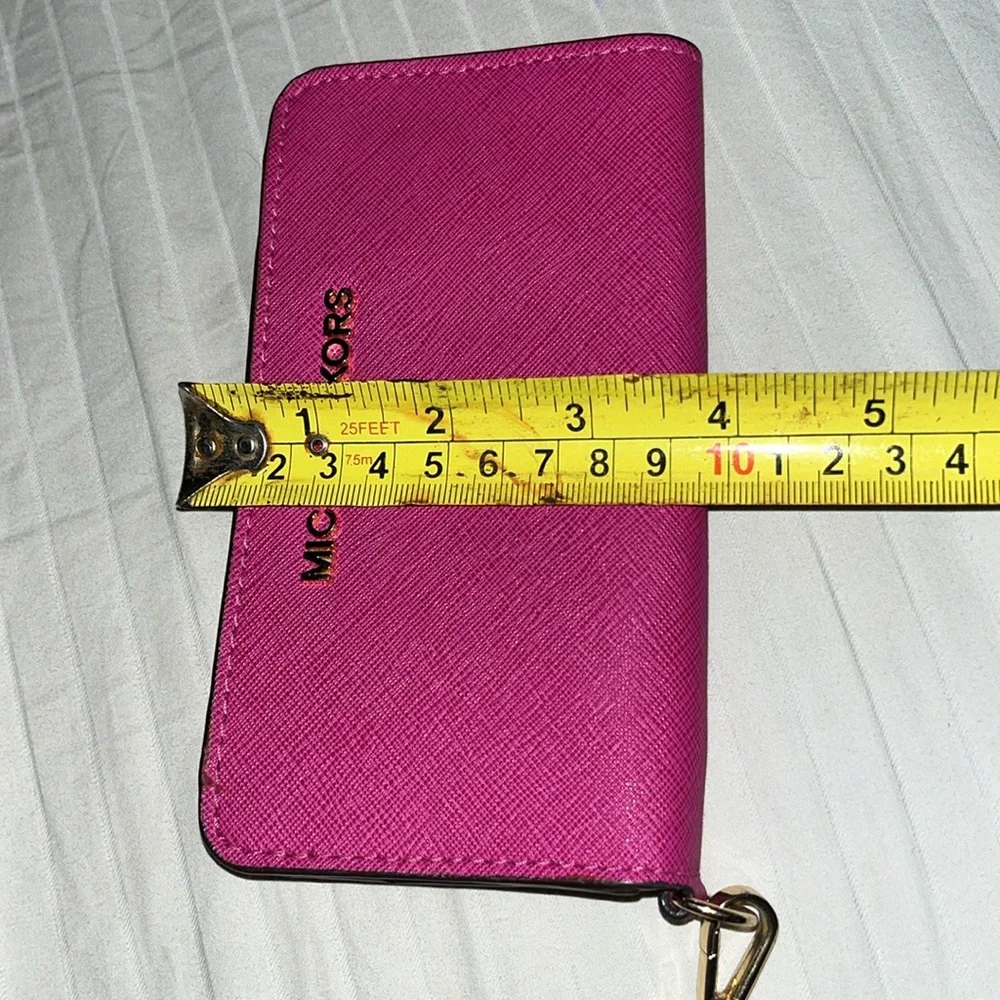 Micheal Kors Hot pink saffiano leather mobile wristlet card slot ID window